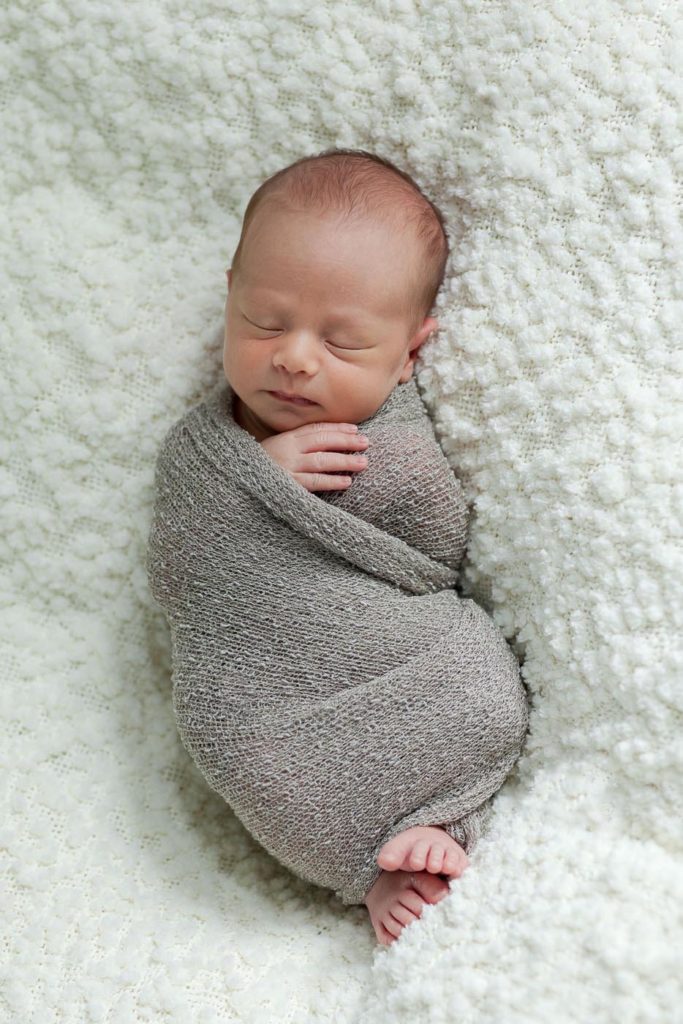 mini newborn photo session