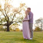 Pregnancy photographer who will make you fee safe and beautiful.
